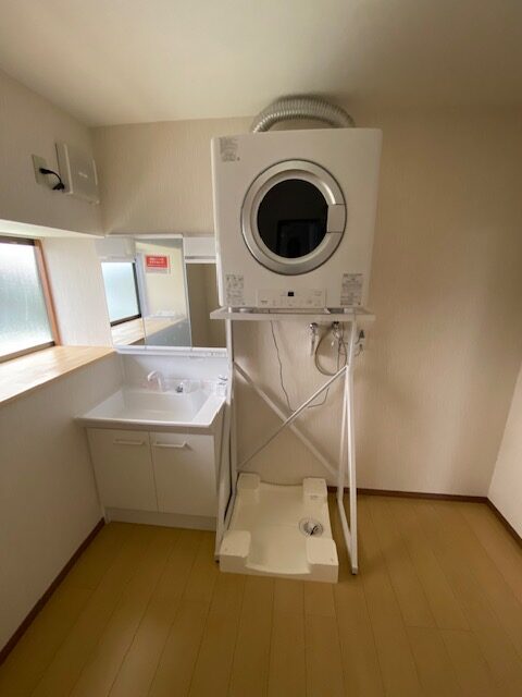 洗面化粧台＆室内洗濯機置場（ガス乾燥機付き）